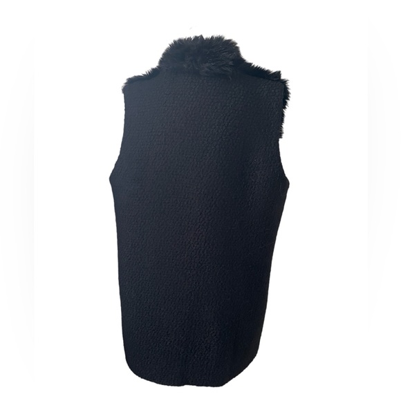 Faux Fur Vest - Picture 2 of 4